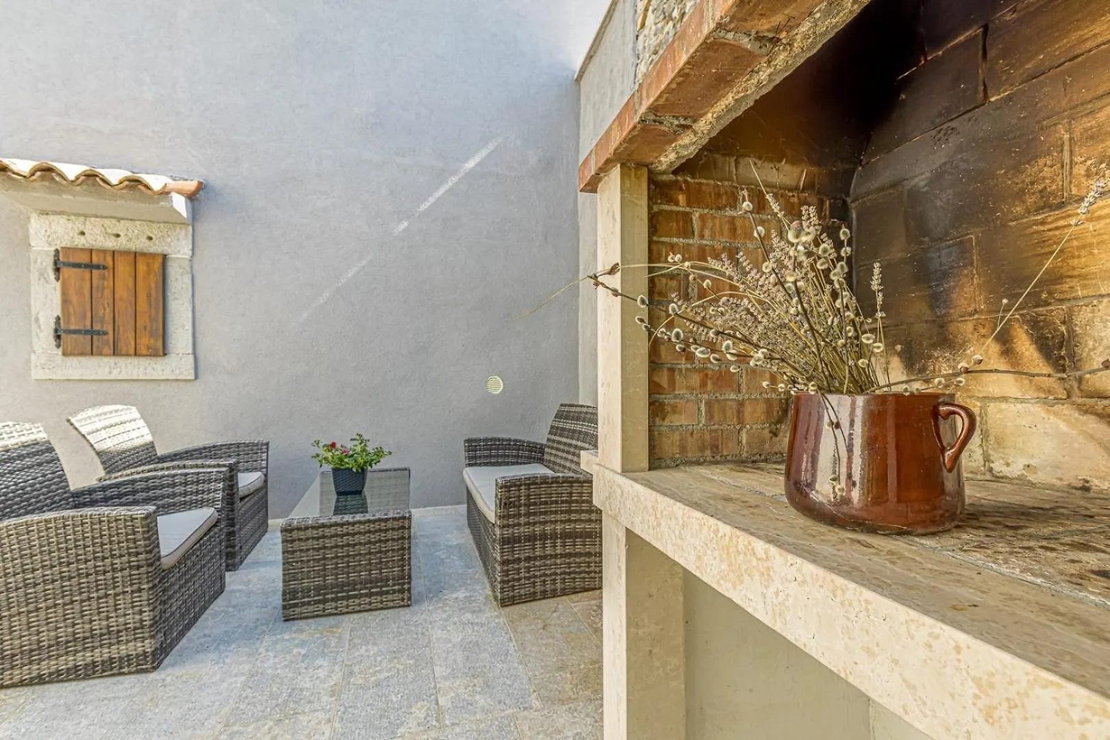 Apartments Petina Pican